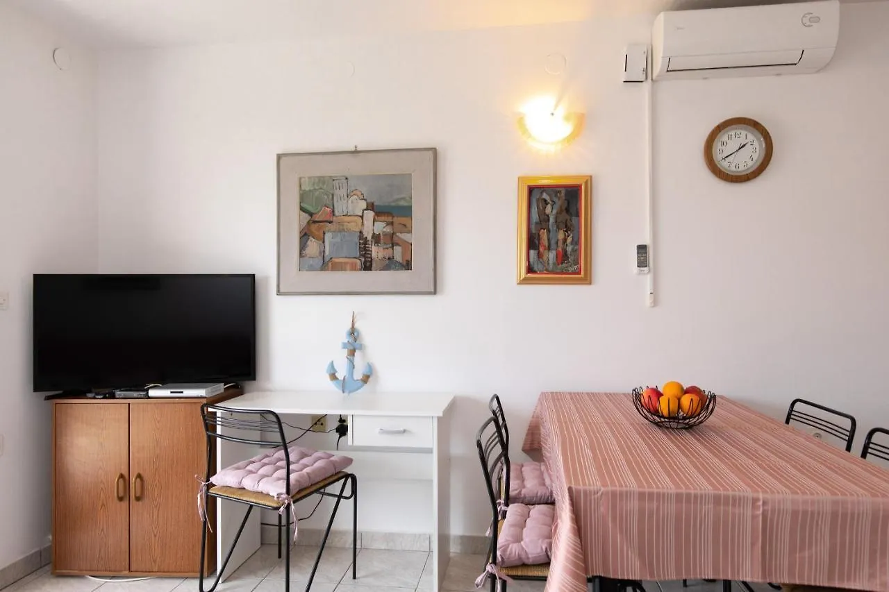 Apartment Valkovic Baška